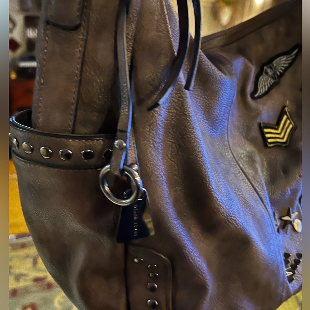 BLACK RIVET ARMY PATCH PURSE - Picture 5 of 5